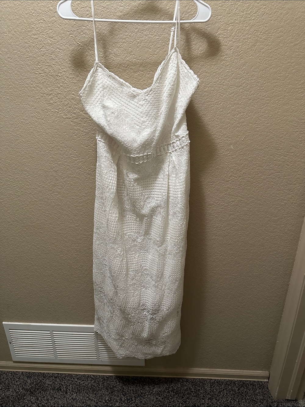 White lace summer dress. Beautiful XL
